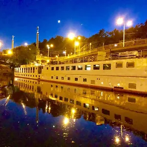*** Botel Florentina Boat Repubblica Ceca